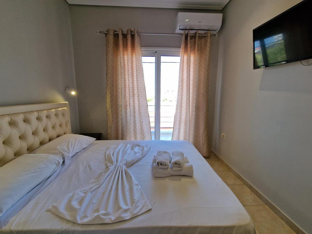 Villa Juli Εξαμίλιο Εξωτερικό φωτογραφία